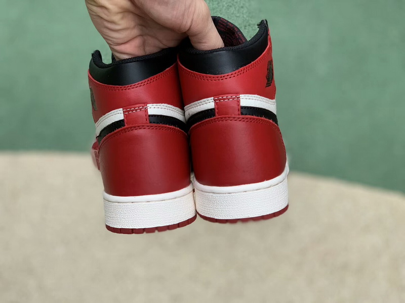 Authentic Air Jordan 1 Retro High OG “Bred Toe”women